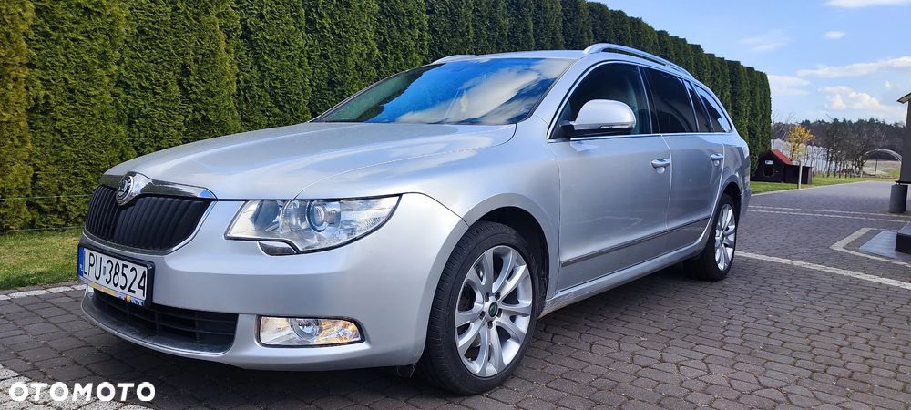 Skoda Superb 2.0 TDI DSG Ambition - 1