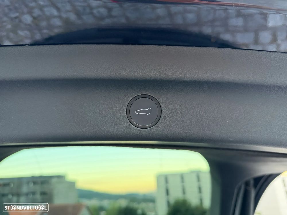 Tesla Model Y RWD - 24