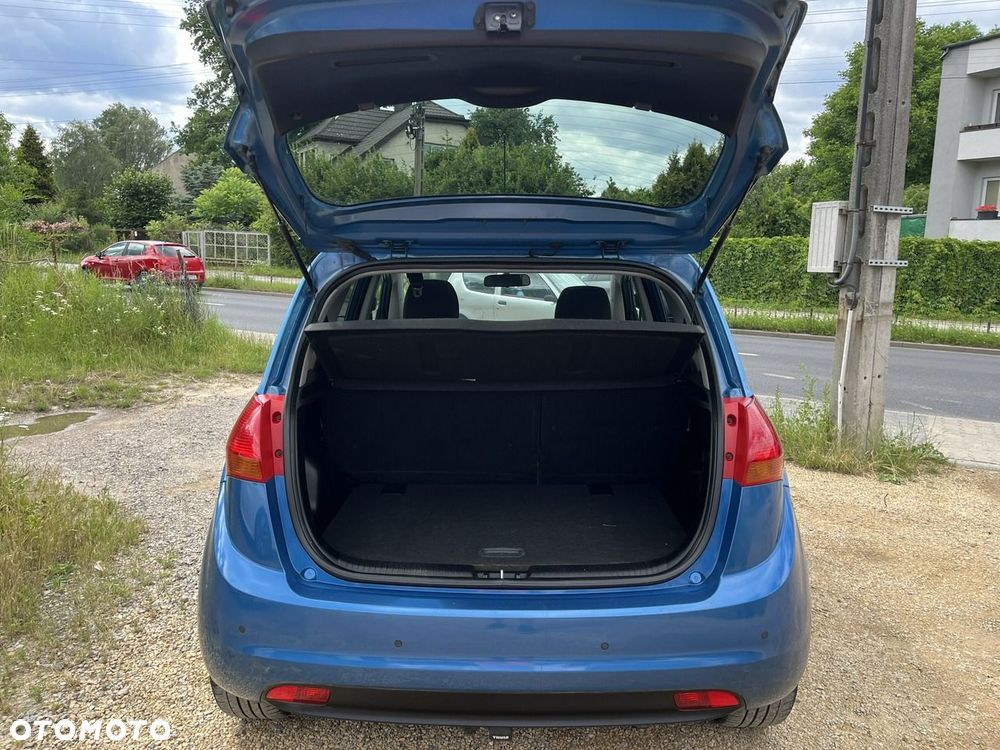 Kia Venga - 21