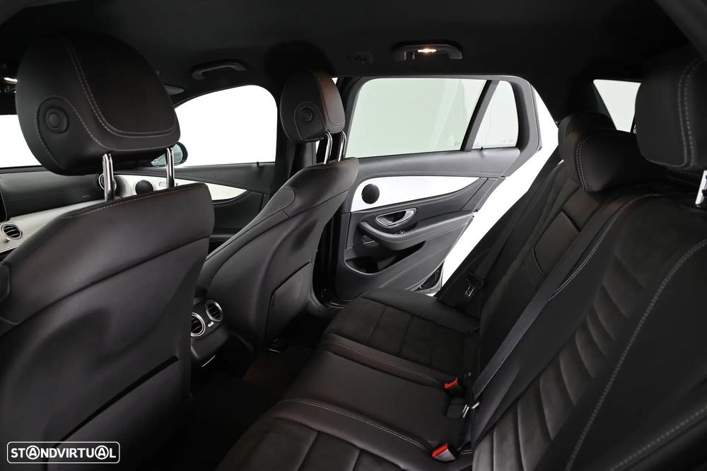 Mercedes-Benz E 300 de AMG Line - 28