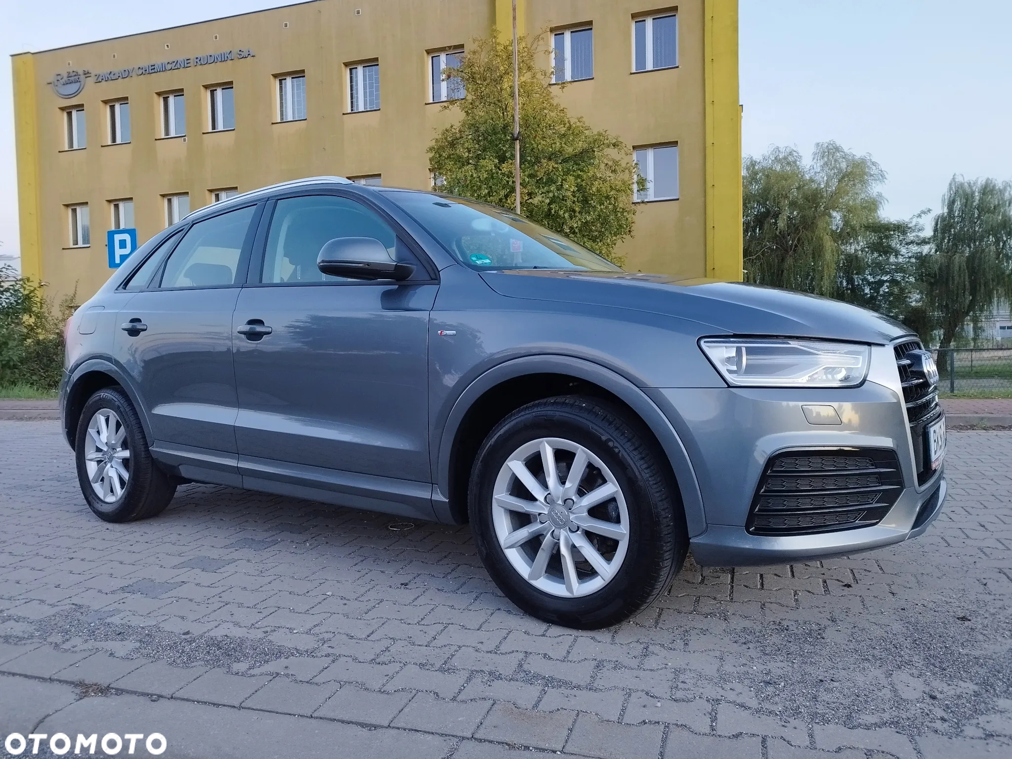 Audi Q3 35 TDI S line - 21