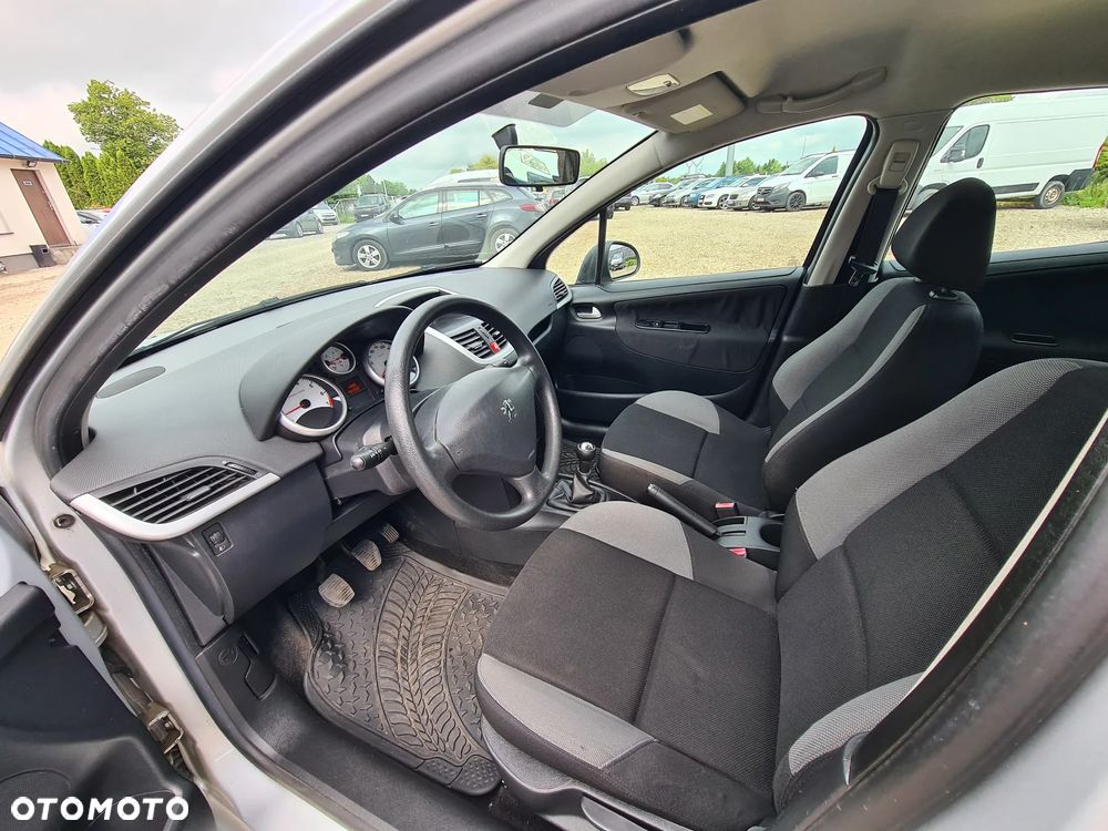 Peugeot 207 1.4 Trendy - 16
