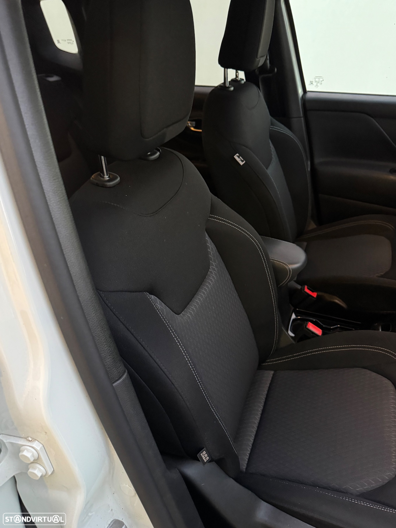 Jeep Renegade 1.0 T Sport - 13