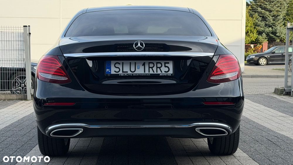 Mercedes-Benz E-Class 2017 photo 2