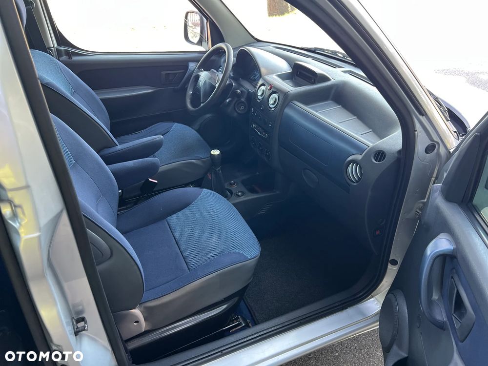 Citroën Berlingo 1.6i Prestige - 4