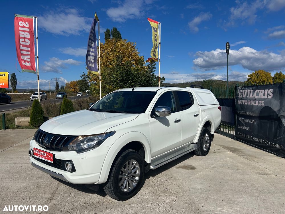Mitsubishi L200 Double Cab 2.4 DI-D M/T Intense - 39