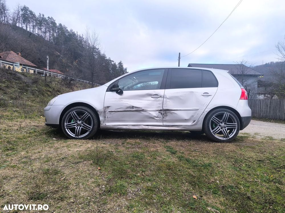 Volkswagen Golf - 11