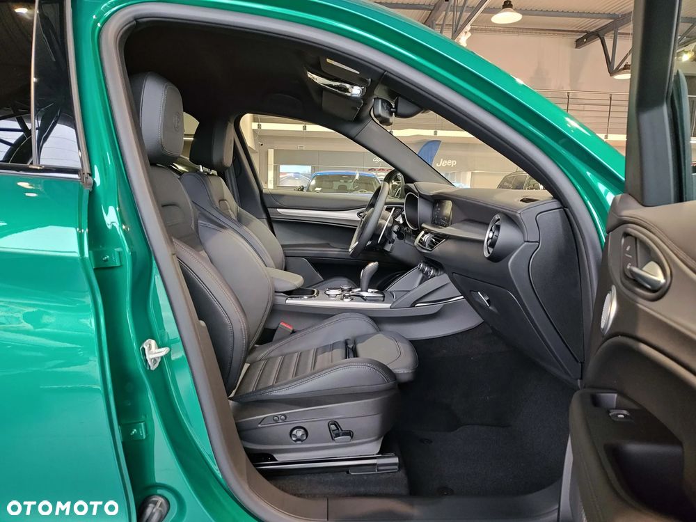 Alfa Romeo Stelvio 2.0 Turbo Veloce Q4 - 10