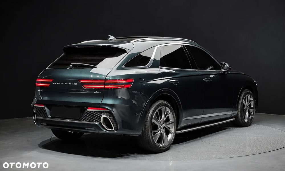 Genesis GV70 2.5T AWD AT8 Luxury Line - 4