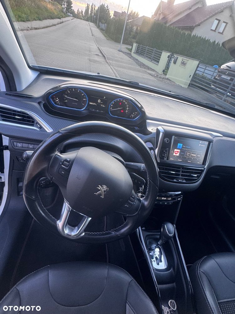 Peugeot 2008 1.2 Pure Tech Style S&S EAT6 - 14