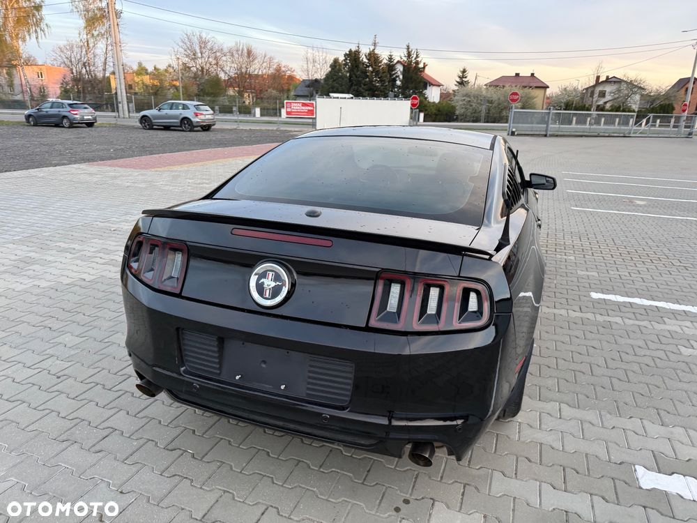 Ford Mustang 3.7 V6 Premium - 9