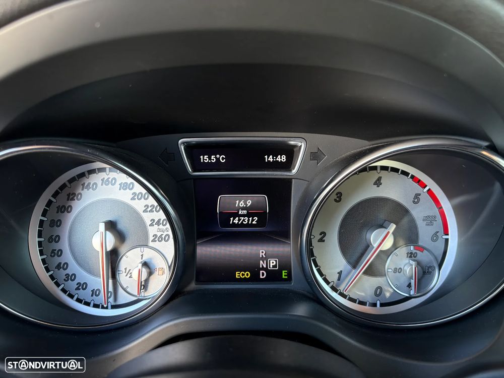 Mercedes-Benz GLA 220 CDi Urban 4-Matic - 16