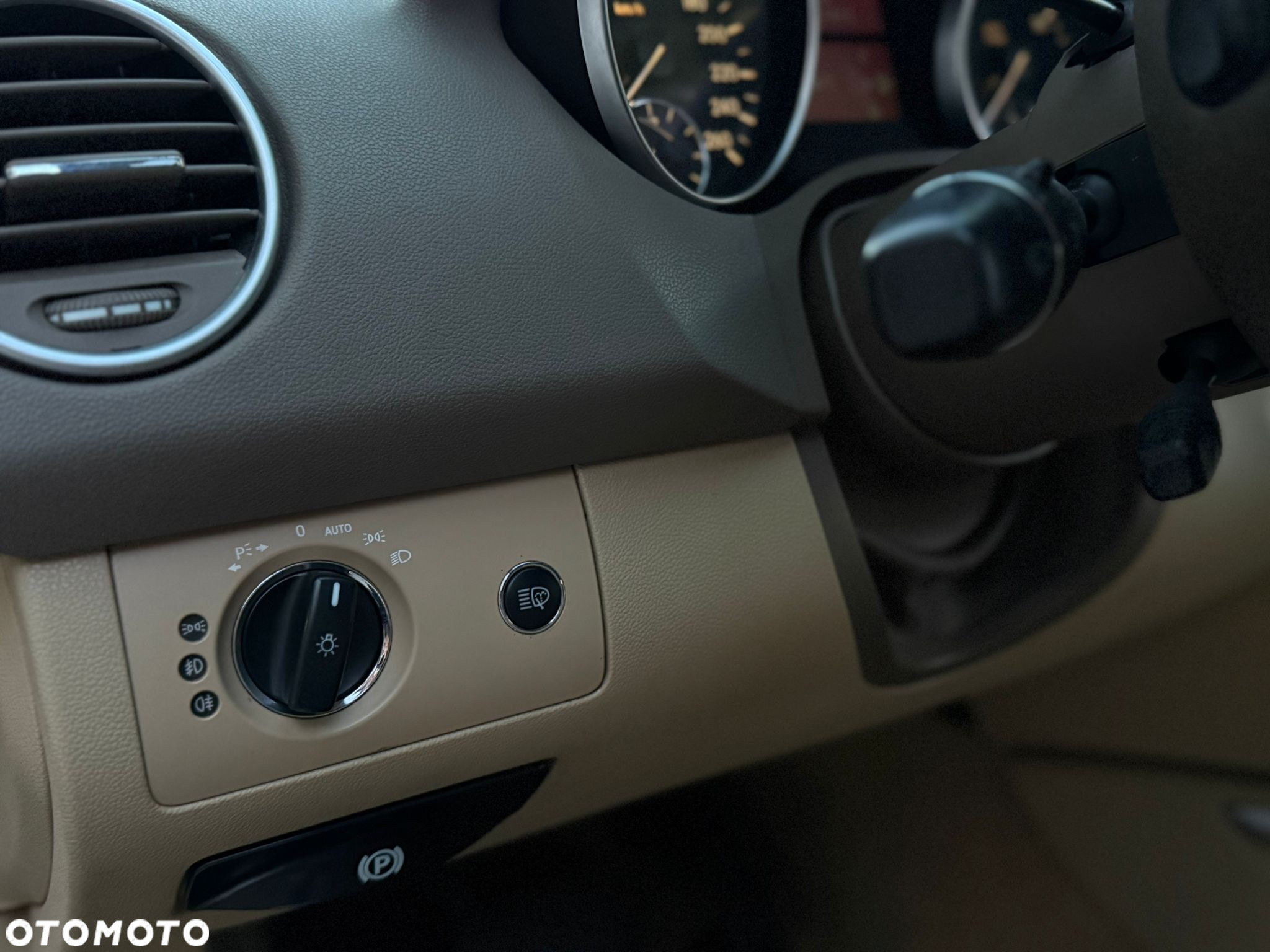 Mercedes-Benz ML 500 4-Matic - 29
