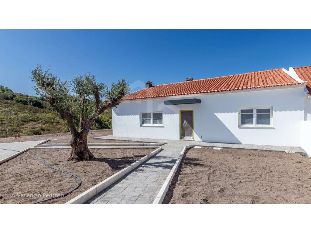 Vende Moradia T3 - Ericeira 15 km, A Casa das Casas