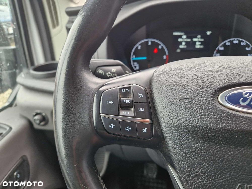 Ford transit Trend - 18