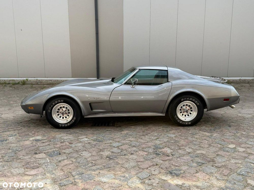 Chevrolet Corvette - 8