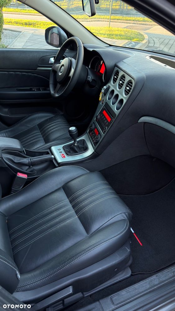 Alfa Romeo 159 1.9 JTDM 16V DPF Distinctive - 23