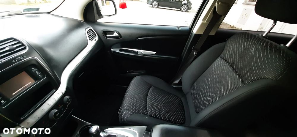 Dodge Journey - 10