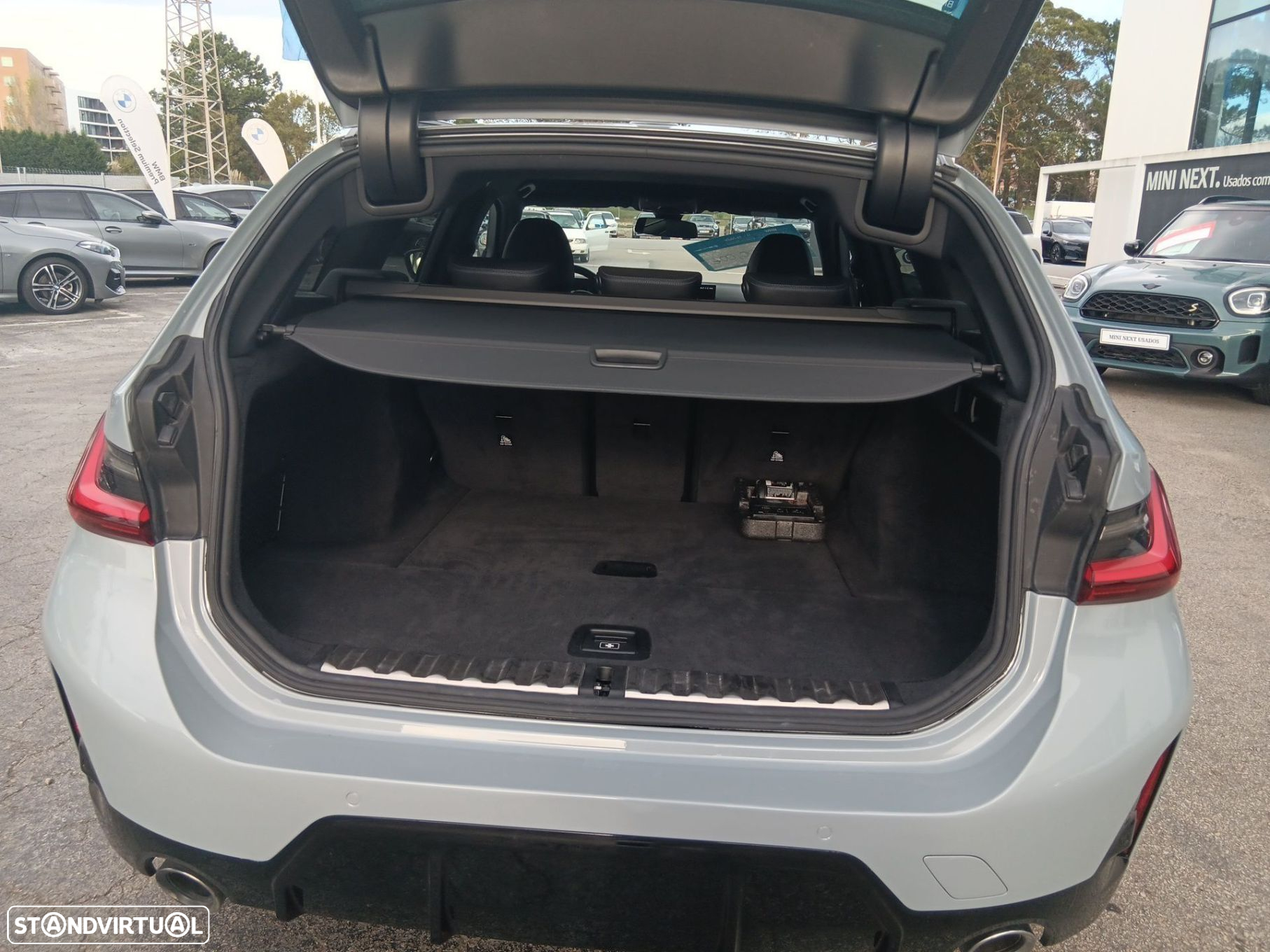 BMW 320 d Touring Pack Desportivo M Auto - 22