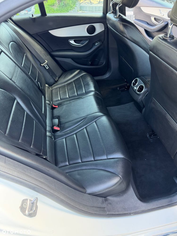Mercedes-Benz Klasa C 300 9G-TRONIC Avantgarde - 14
