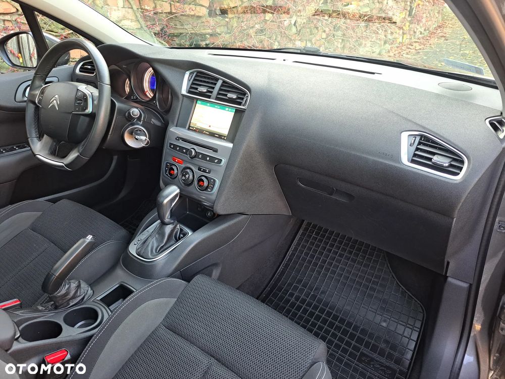 Citroën C4 ver-puretech-130-stop-start-eat8-shine - 14