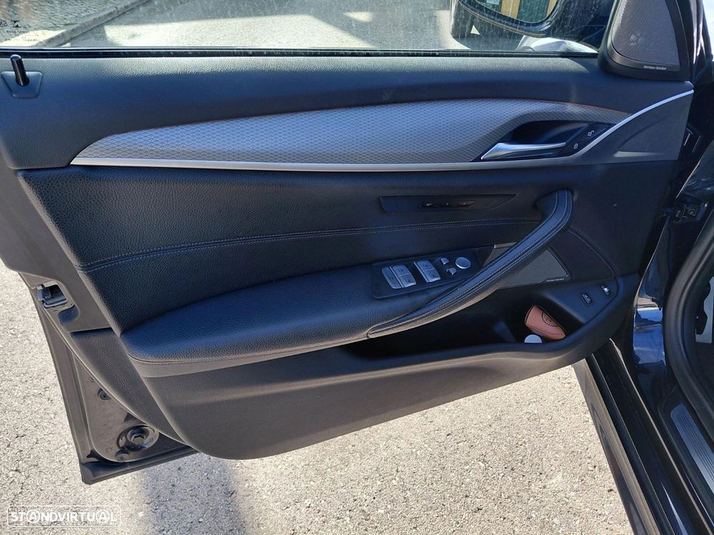 BMW 530 e iPerformance Pack M - 31
