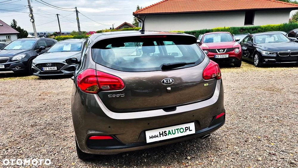 Kia Ceed 1.6 GDI XL - 17