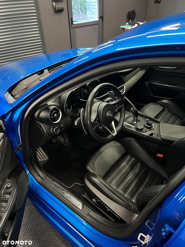 Alfa Romeo Giulia 2.0 Turbo Veloce Q4 - 8