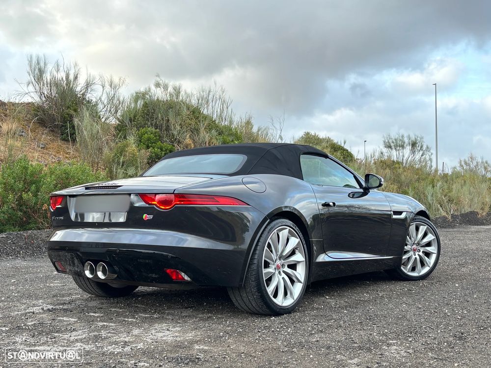 Jaguar F-Type 3.0 V6 S/C S Auto - 38