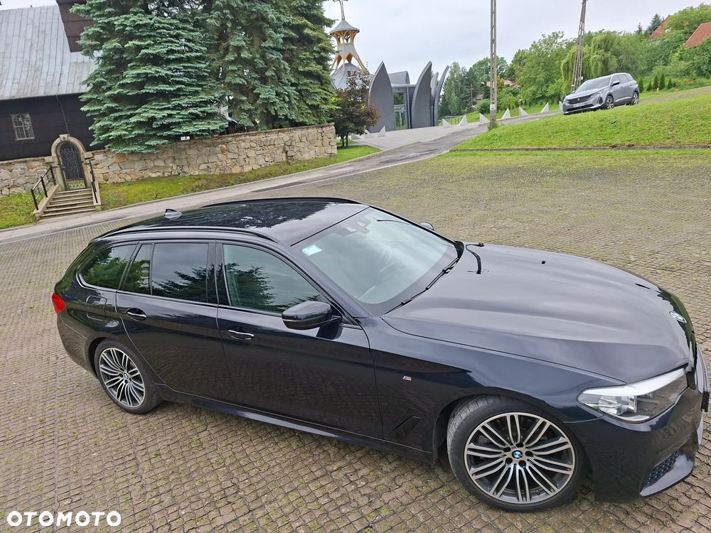 BMW Seria 5 520d M Sport - 3