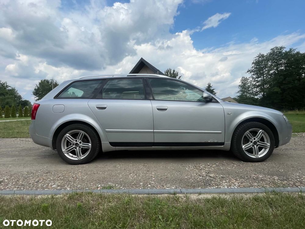 Audi A4 Avant - 4