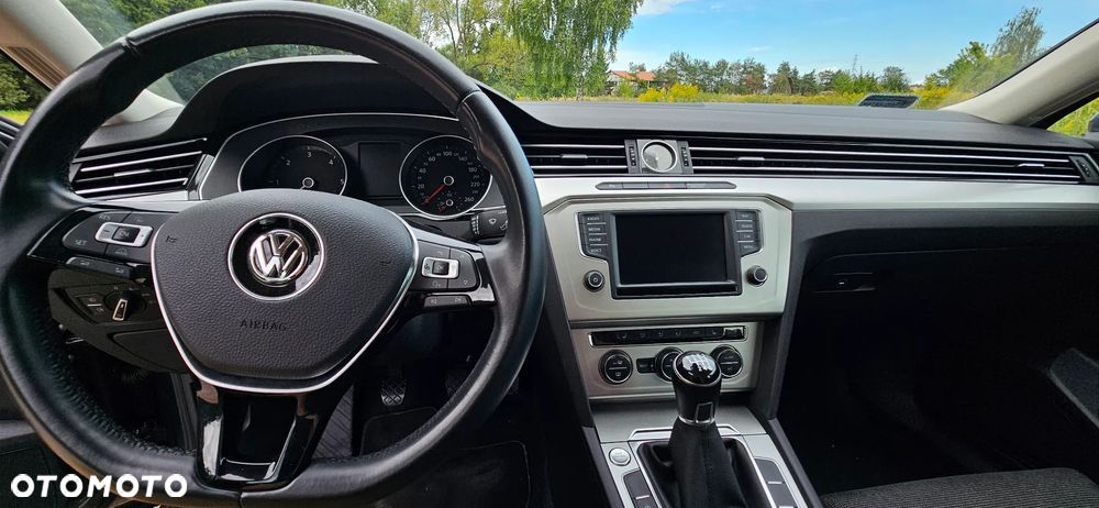 Volkswagen Passat Variant 2.0 TDI BMT Comfortline - 14