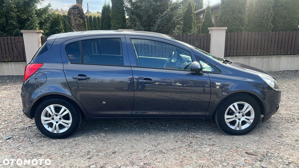 Opel Corsa - 4