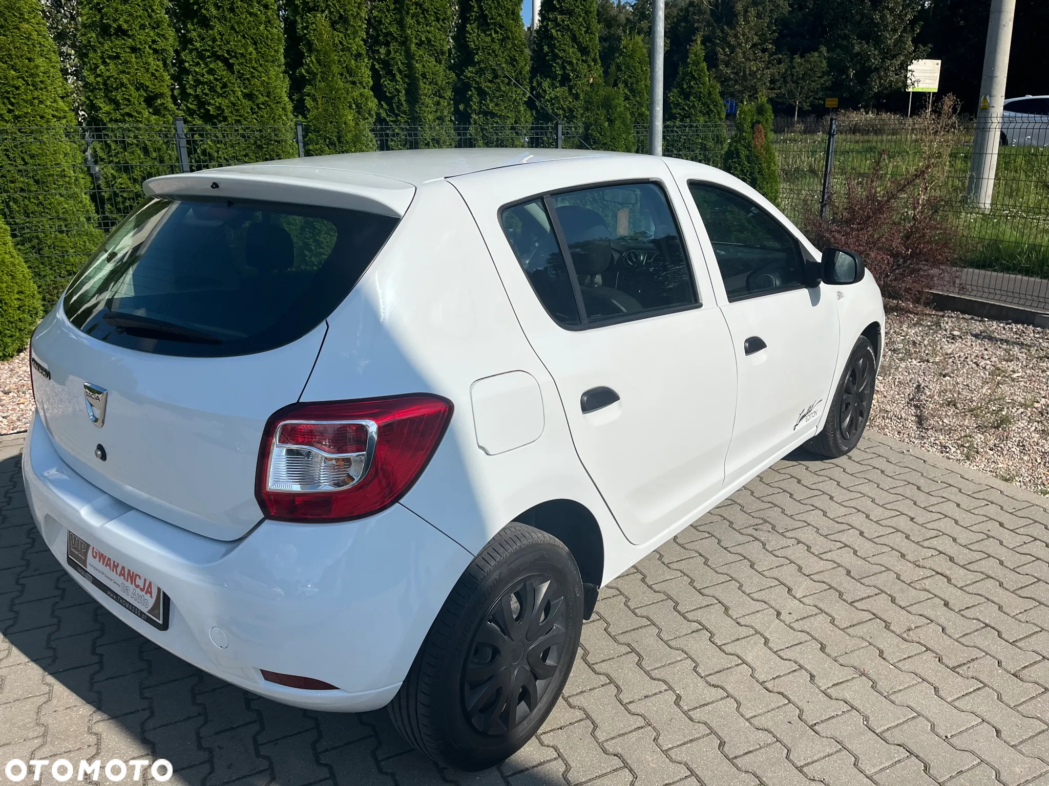 Dacia Sandero 1.2 16V 75 Ambiance - 8
