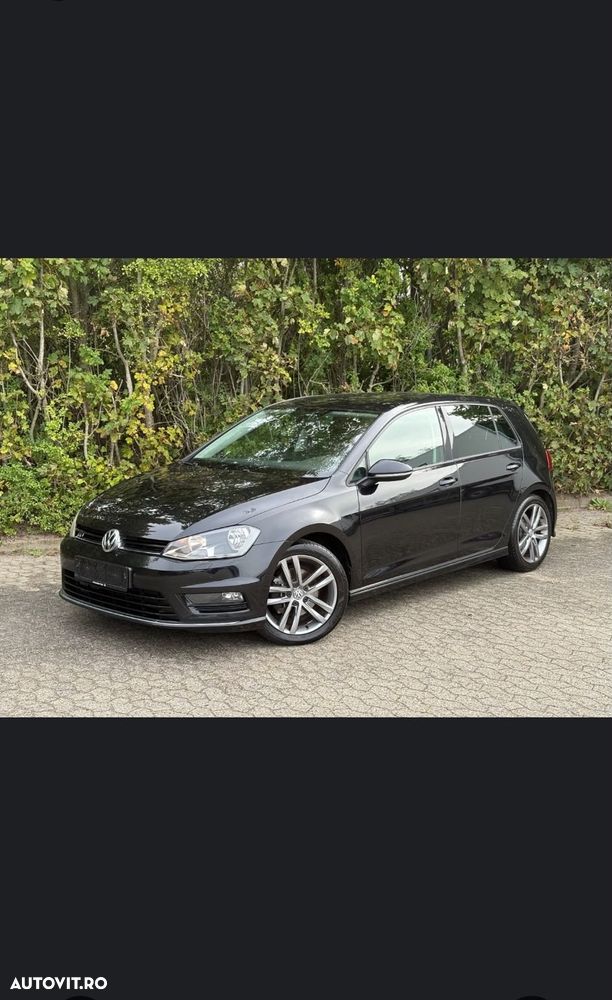 Volkswagen Golf - 1