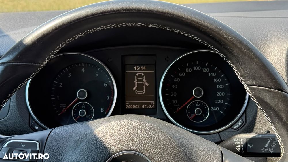 Volkswagen Golf - 16