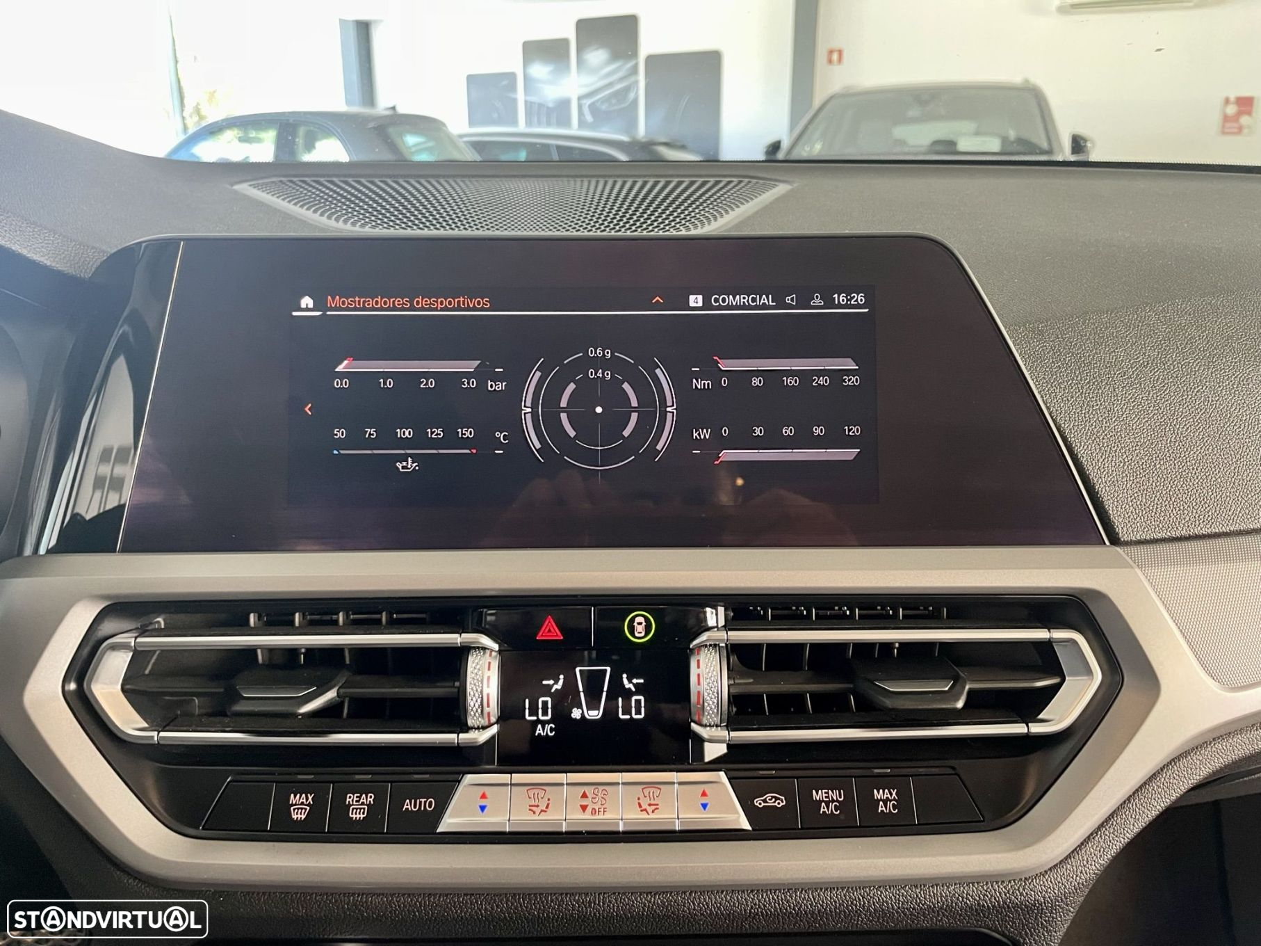 BMW 318 d Touring Auto - 33