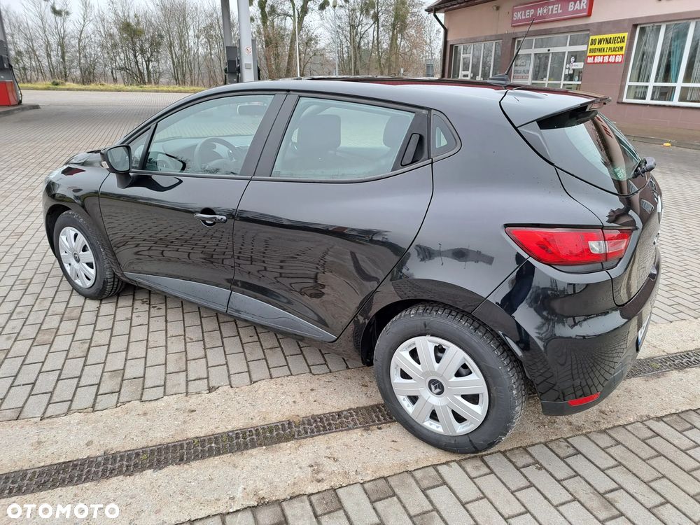 Renault Clio - 11