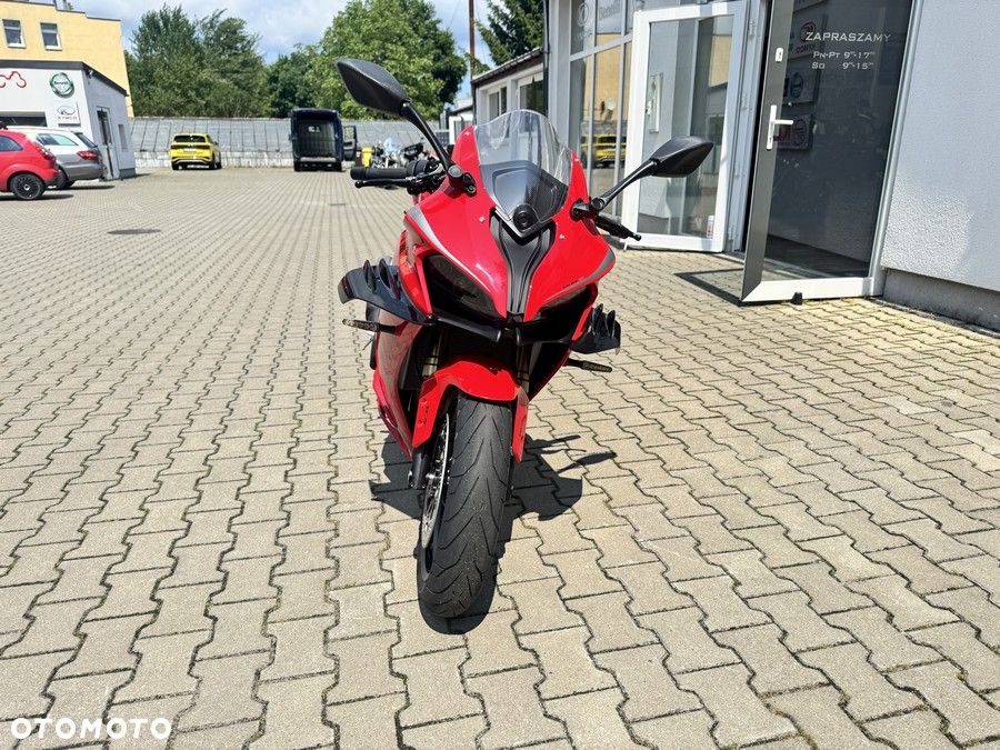 QJMOTOR SRK 800RR - 3