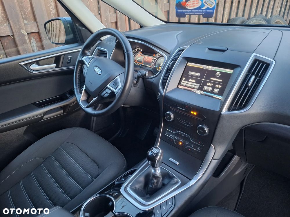 Ford Galaxy - 24