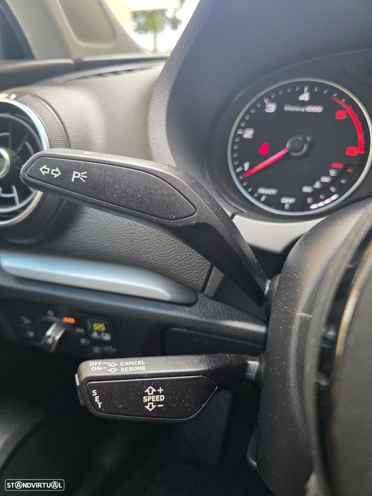 Audi A3 Sportback 1.6 TDI Design - 32