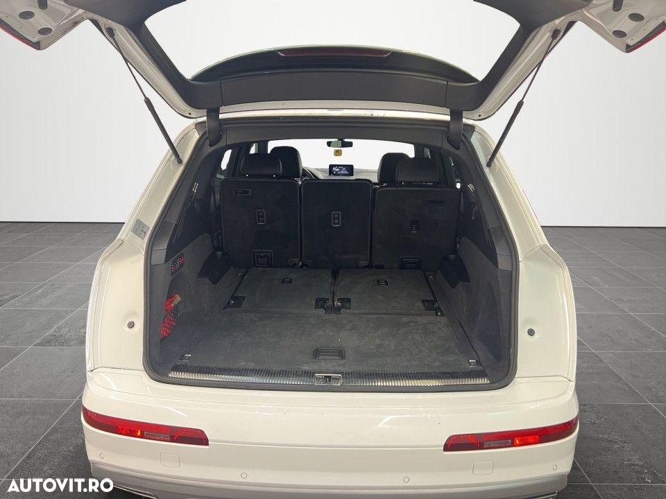 Audi Q7 - 8