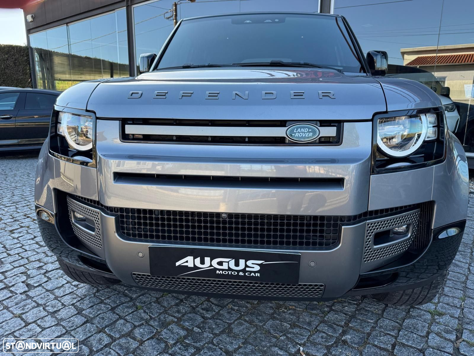 Land Rover Defender 110 D250 X-Dynamic HSE - 5