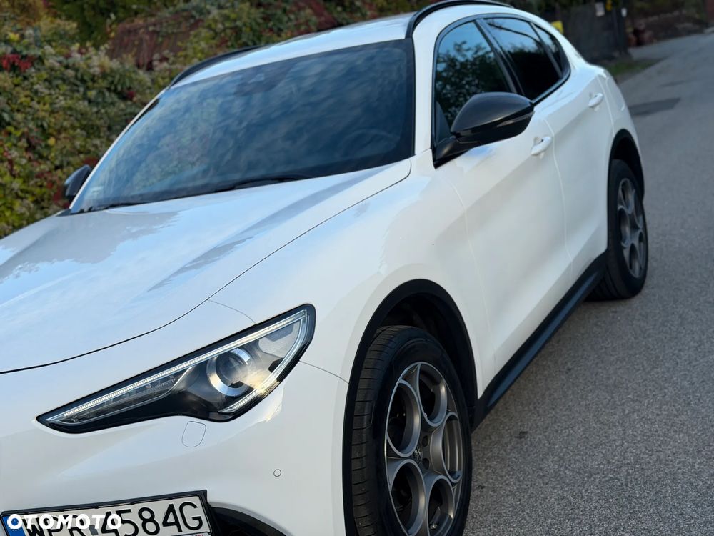 Alfa Romeo Stelvio 2.0 Turbo B-Tech Edition Q4 - 39