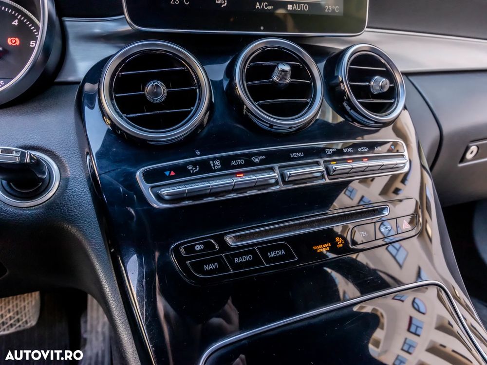 Mercedes-Benz C 220 (BlueTEC) d 7G-TRONIC Avantgarde - 27