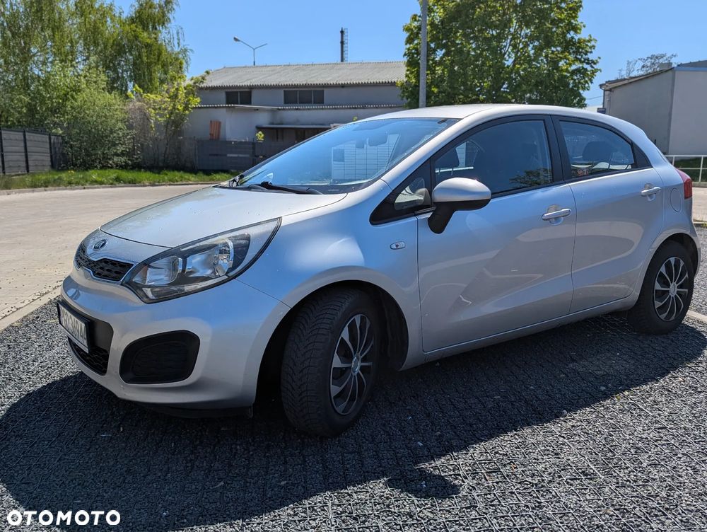 Kia Rio 1.4 M - 3