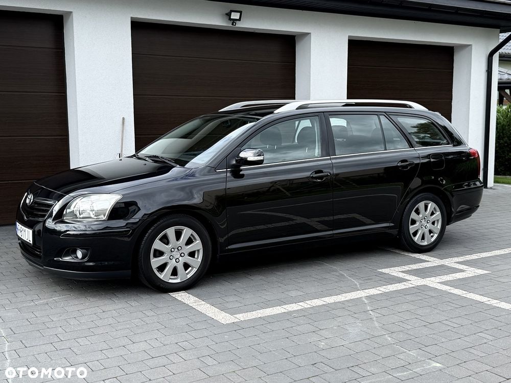 Toyota Avensis 1.8 VVT-i Combi - 2