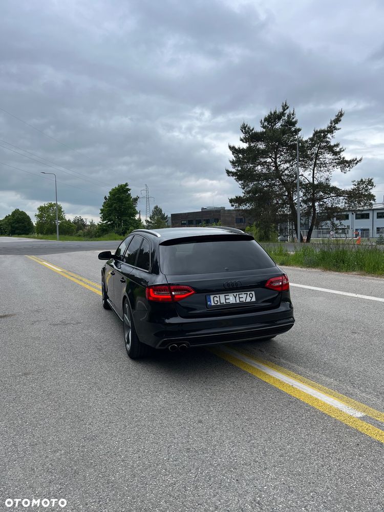 Audi A4 Avant 2.0 TDI Quattro Line S tronic - 5