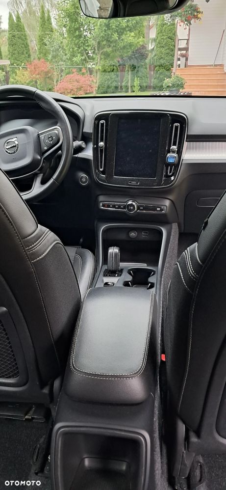 Volvo XC 40 D3 AWD Momentum Pro - 7
