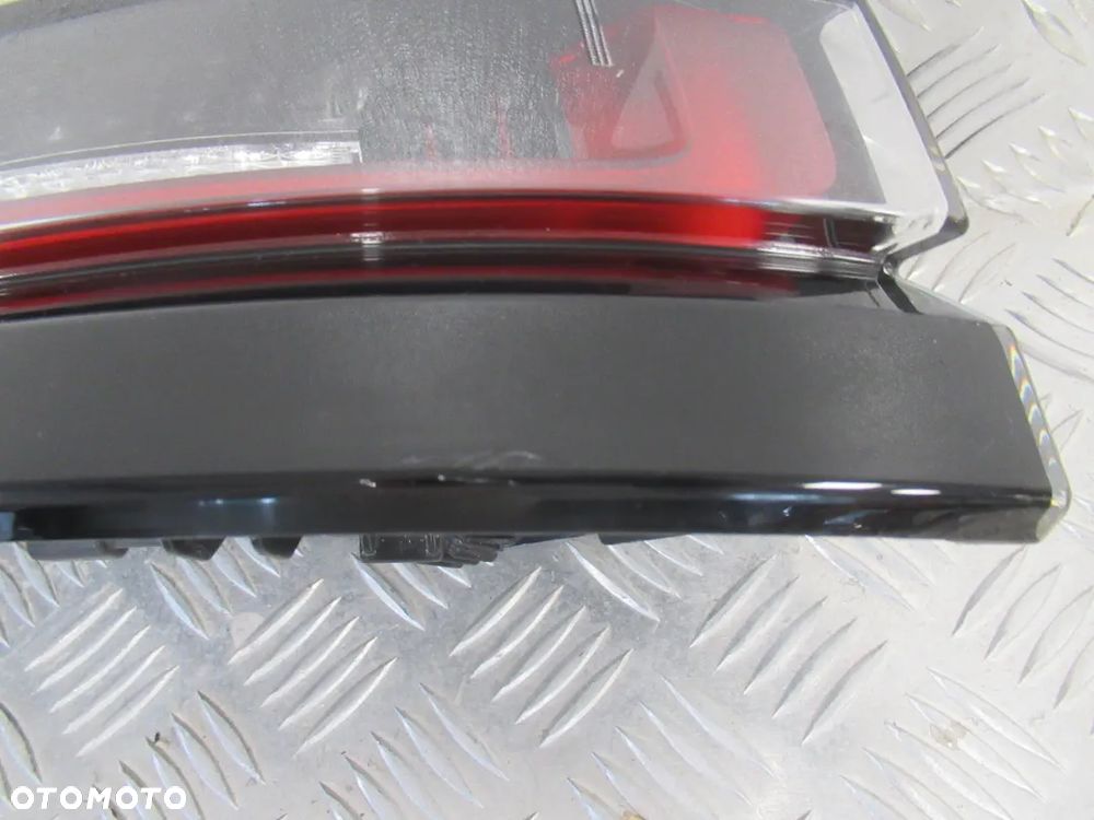 LAMPA TYLNA TYŁ LEWA RANGE ROVER VELAR LED 2017- - 6